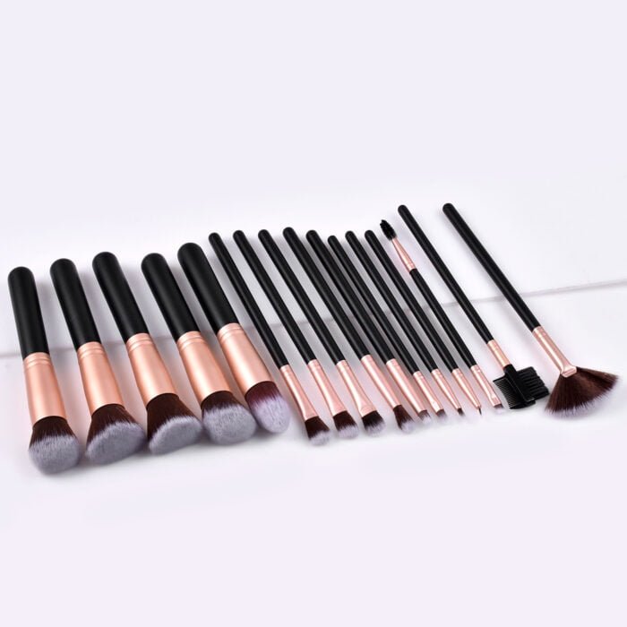 14 Piece Black Wooden Handle Makeup Brush Set