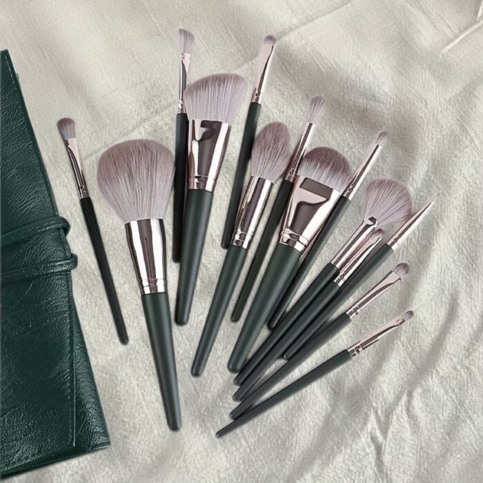 14pcs Dark Green Makeup Brushes