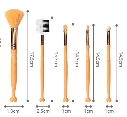 Makeup Brushes with Heart Shape