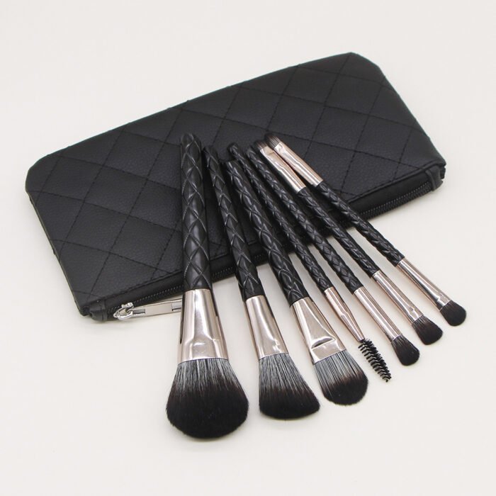 A set of 7 crocodile makeup brushes