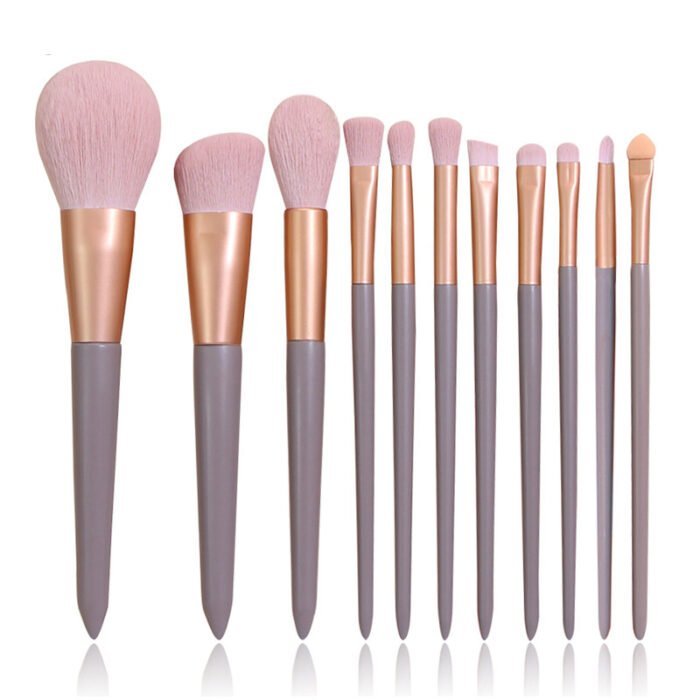 Set of 11 cream tea makeup brushes with wooden handles