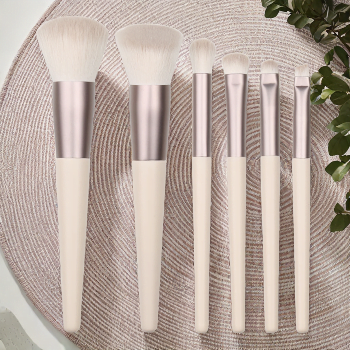 Wooden handle paint handle makeup brush set