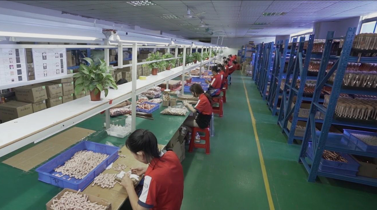 dada makeup brushes production line