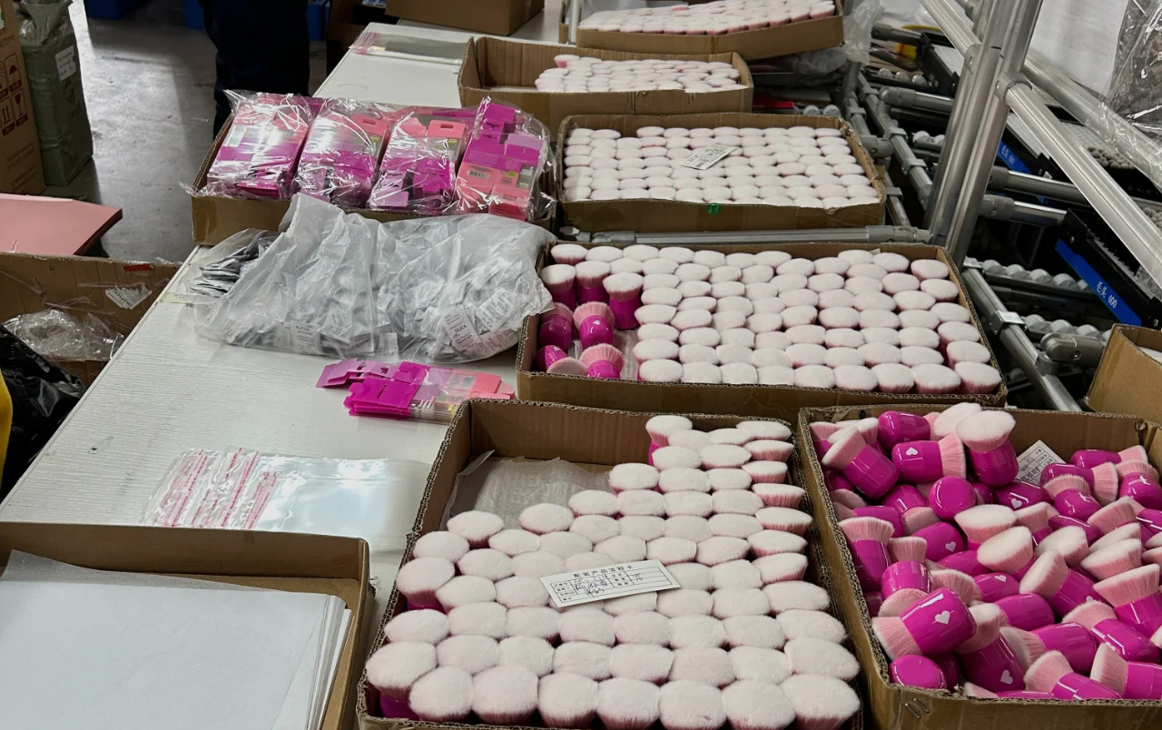 dada makeup brush products