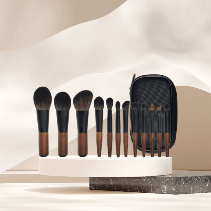 8PCS mini portable makeup brushes