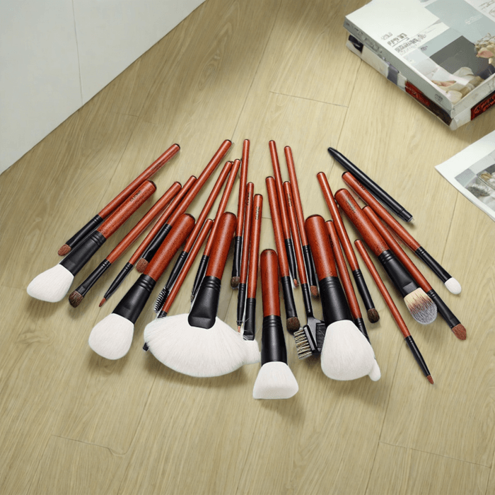 A set of 26 pcs makeup brushes made of soft wool hair