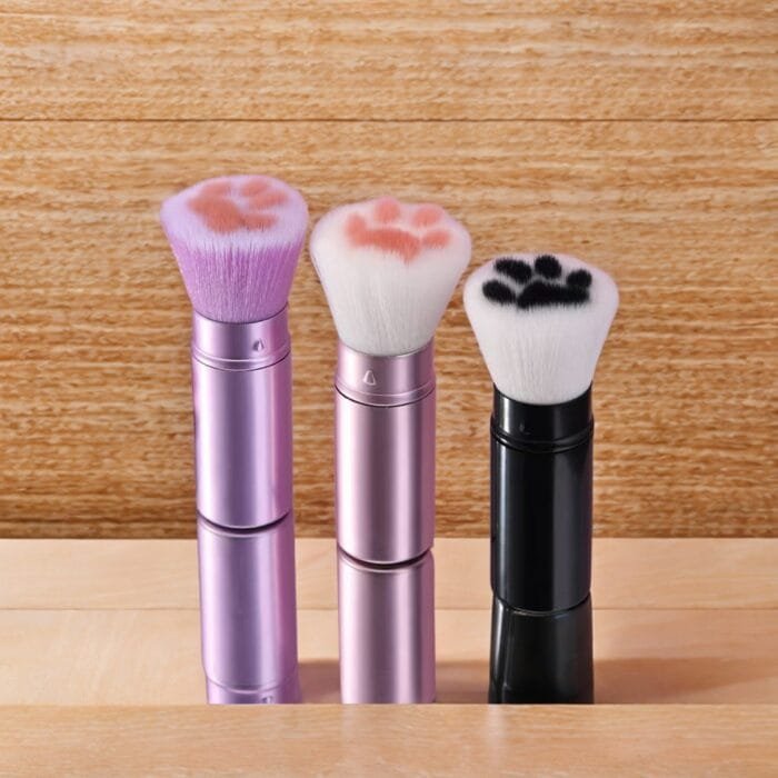 Single telescopic Cats paw powder brush