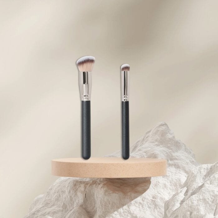 Soft Makeup Brush With Wooden Handle